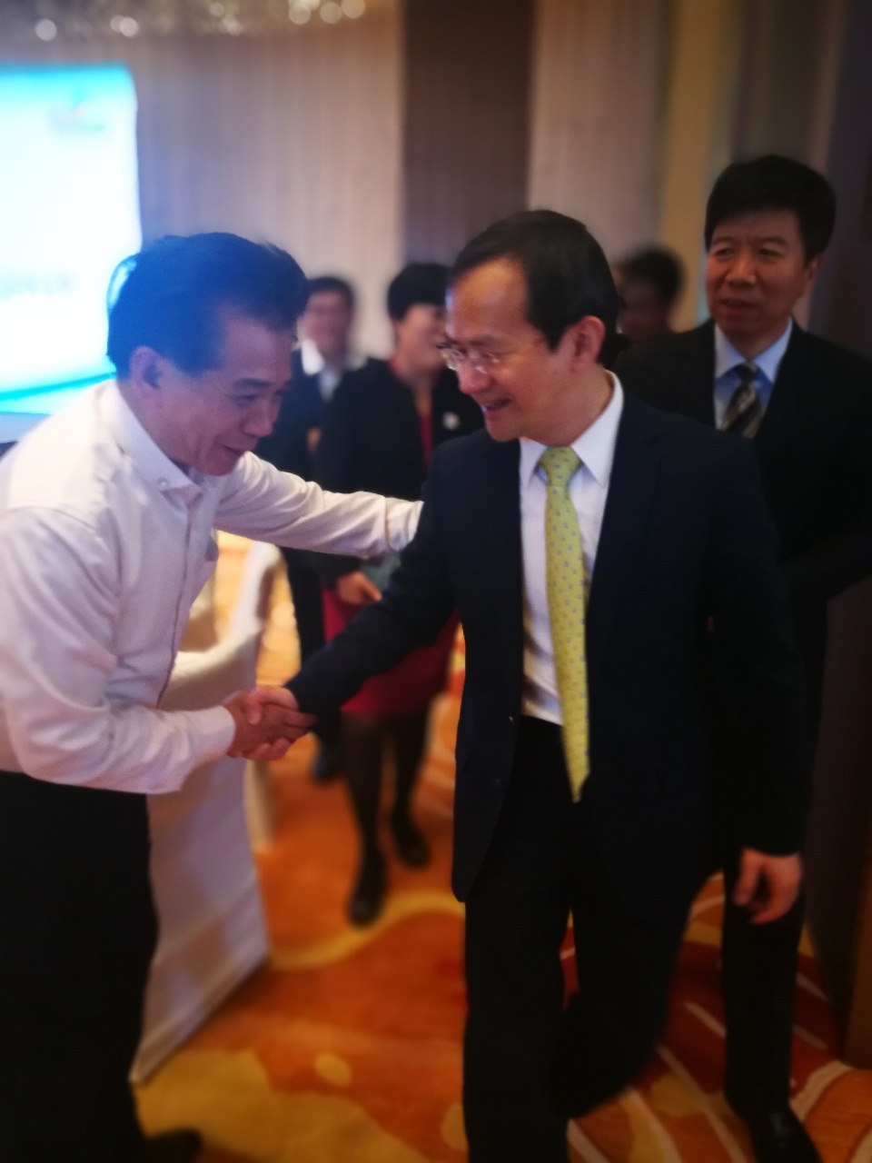 何绪明主席与北京副市长殷勇亲切交流